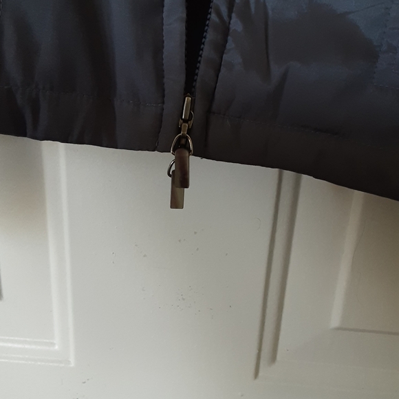 J Jill Zippered Jacket , and Zippered Cuffs - Picture 5 of 7